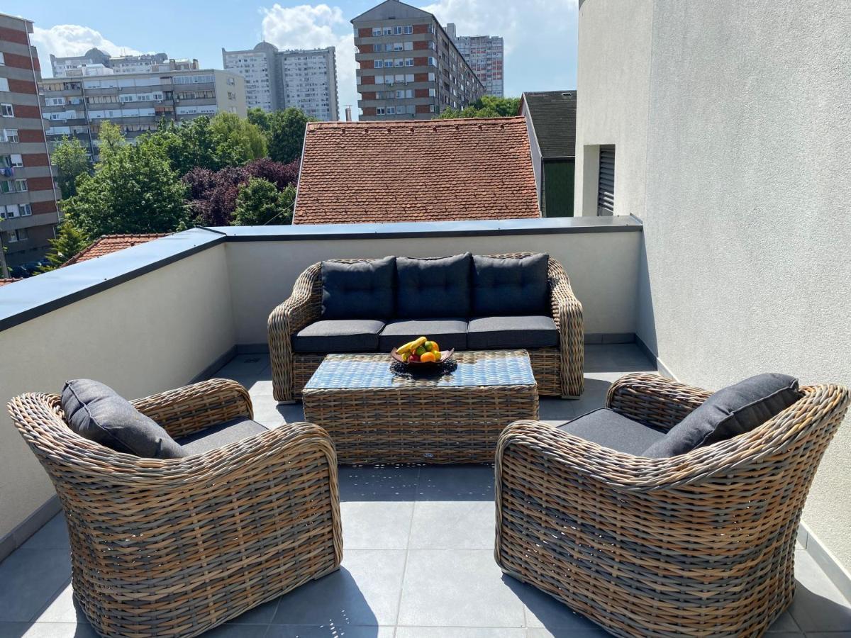 4-star Penthouse Apartment *